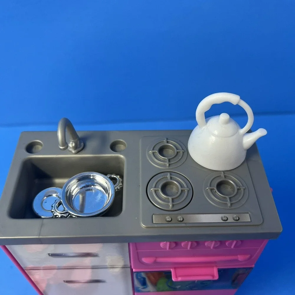 Barbie Mattel Kitchen Playset‎ Oven Turkey Bread Dishes Plates
